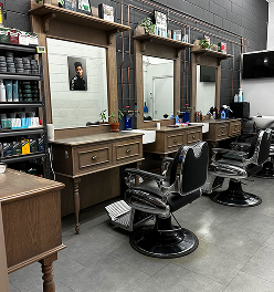 Davilia Location—Subiaco has wooden styling stations, mirrors and product shelves.