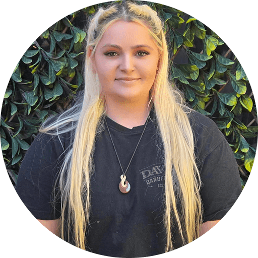 Kaitlyn from Davilia Barbershop team