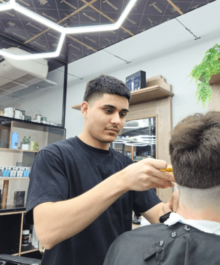 Men's grooming packages at Davilia Barbershop